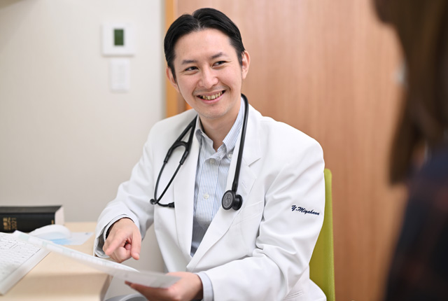 小児科専門医が診察